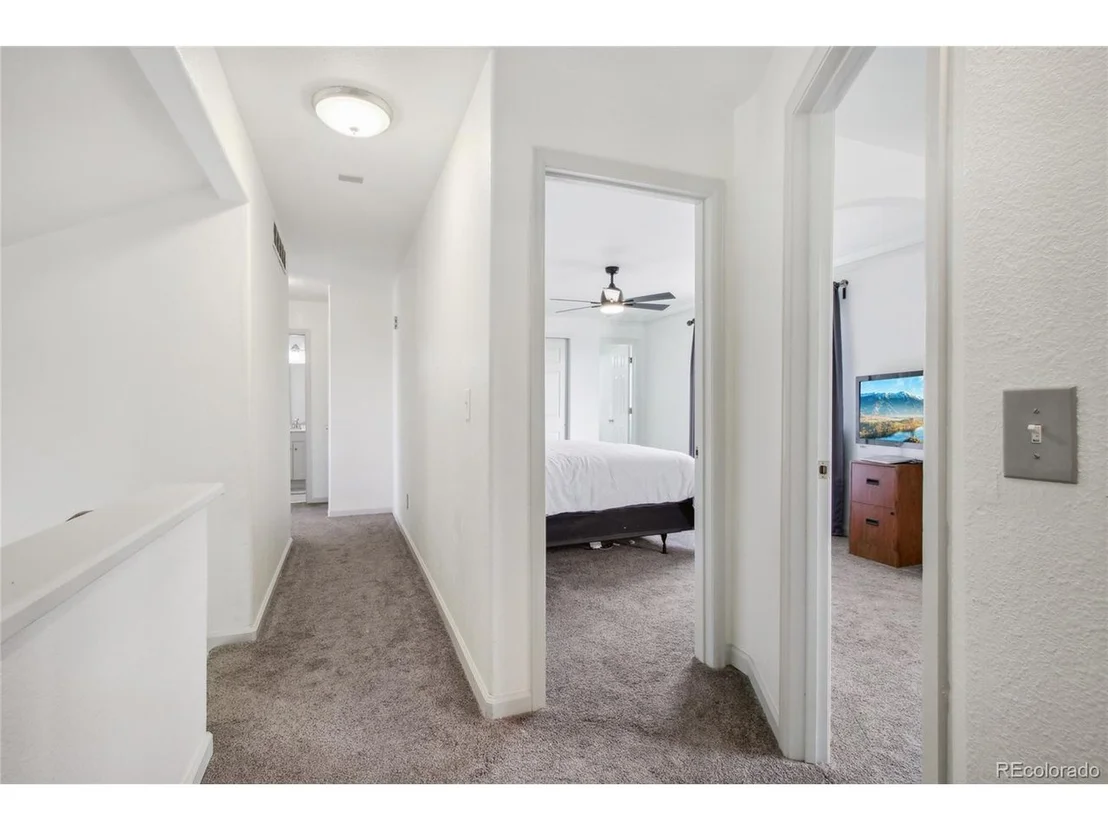 Photo of 10000 Ames St