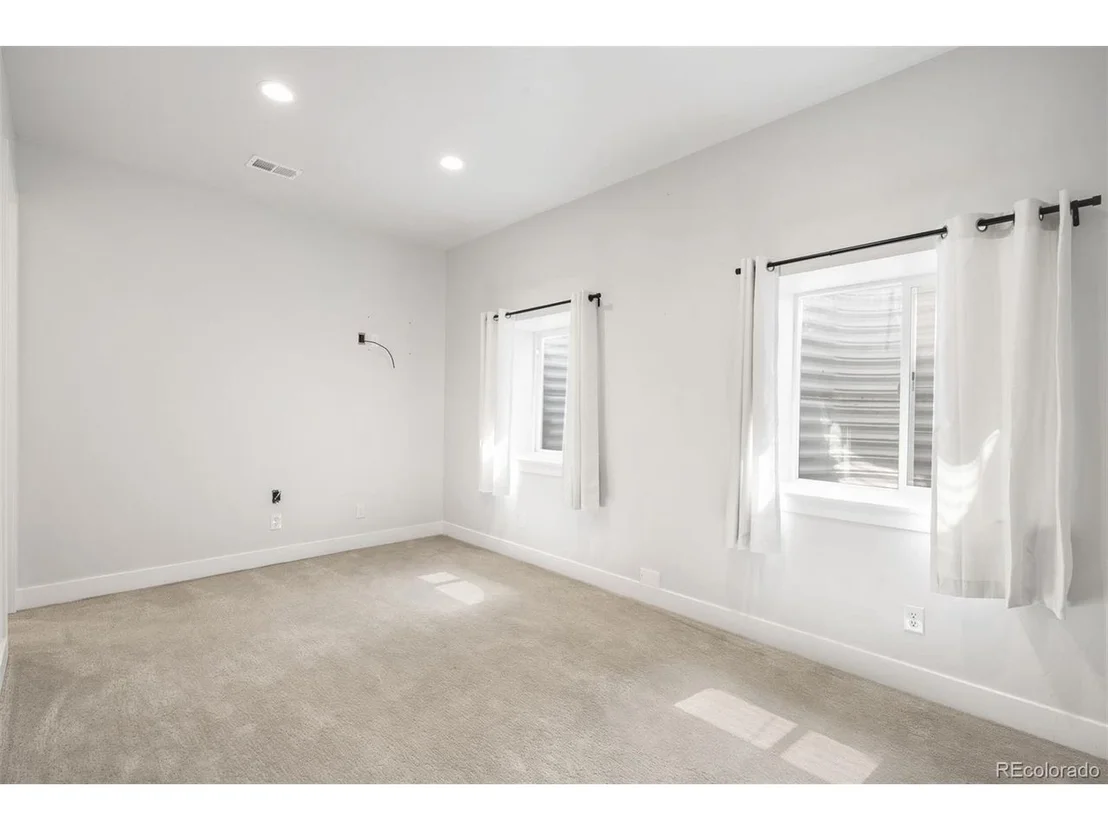Photo of 494 Thunder Rd