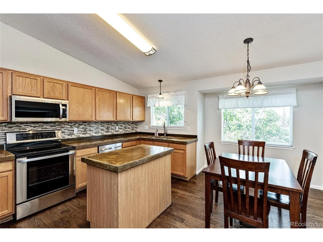 Photo of 9734 Moss Rose Cir