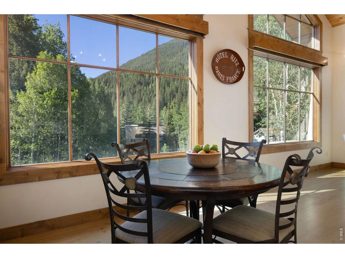 Photo of 4920 Juniper Ln