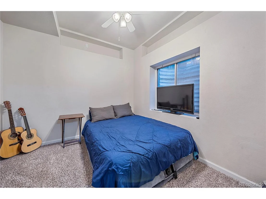 Photo of 5259 Territorial St