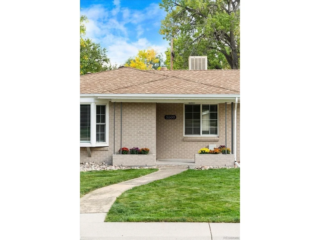 Photo of 5500 Holland Dr