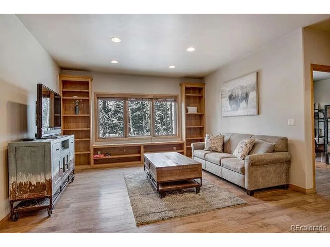 Photo of 89 Fairview Cir