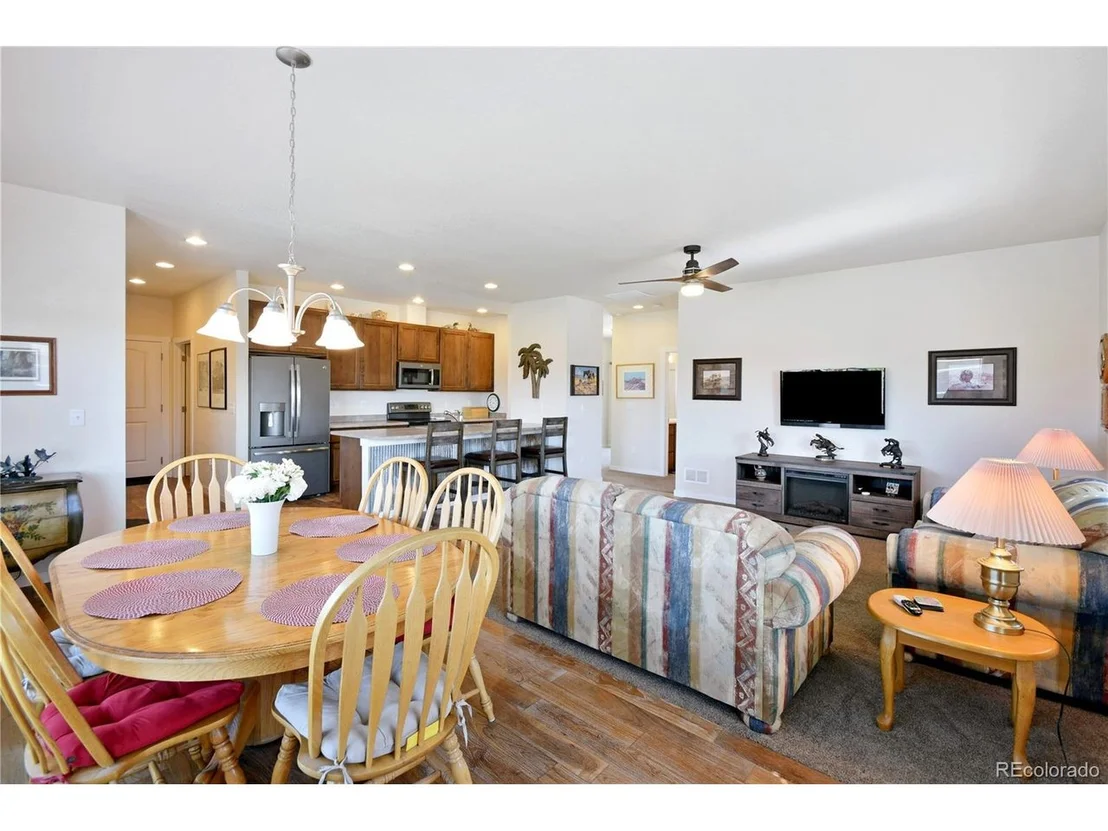 Photo of 560 Remington Dr