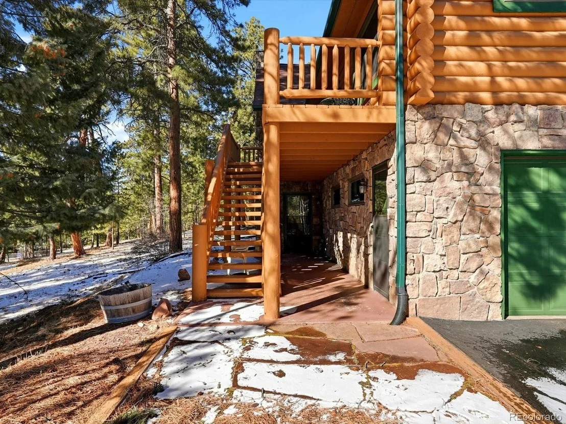 Photo of 8220 Iowa Gulch Rd