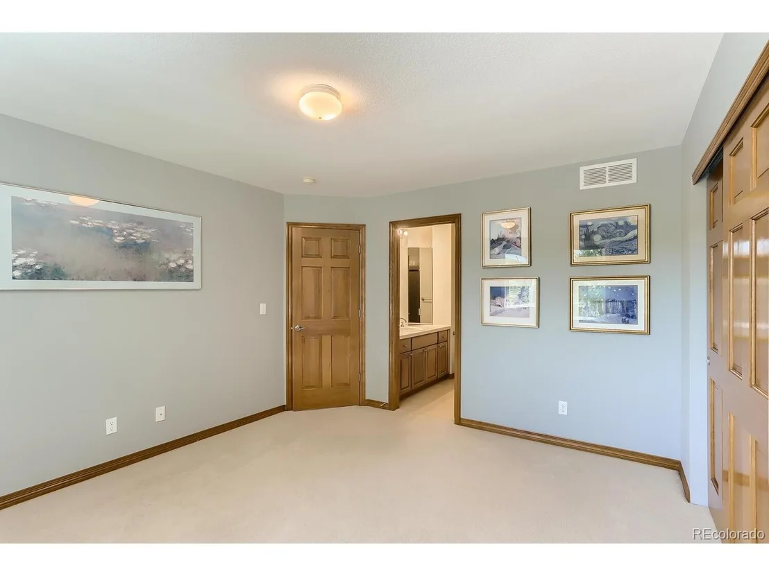 Photo of 3715 W 105th Dr