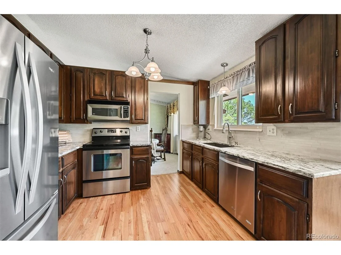 Photo of 7320 Jay St