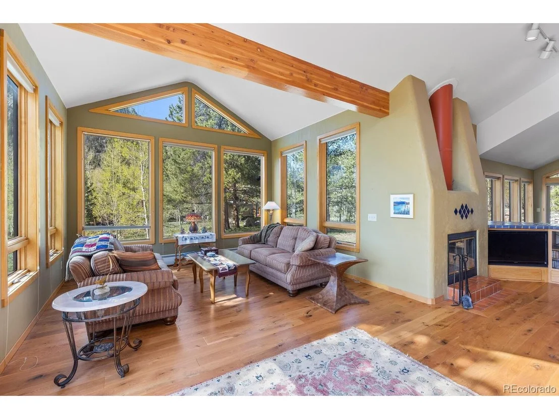 Photo of 154 Alpine Dr