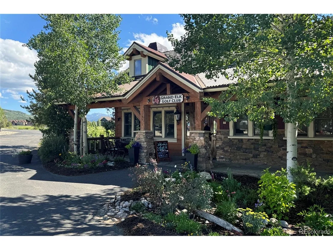 Photo of 719 Saddle Ridge Cir