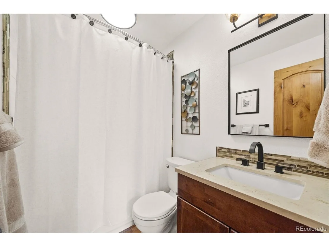 Photo of 102 Jackson Cir
