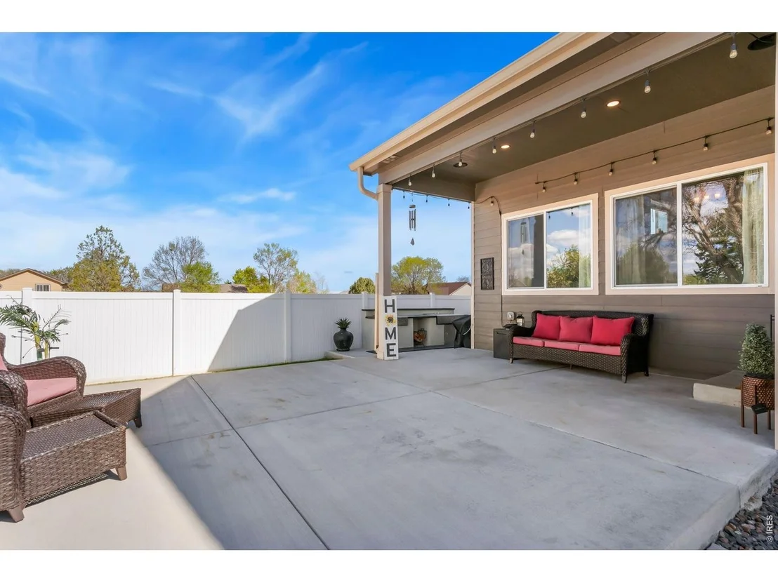 Photo of 938 Scotch Pine Dr