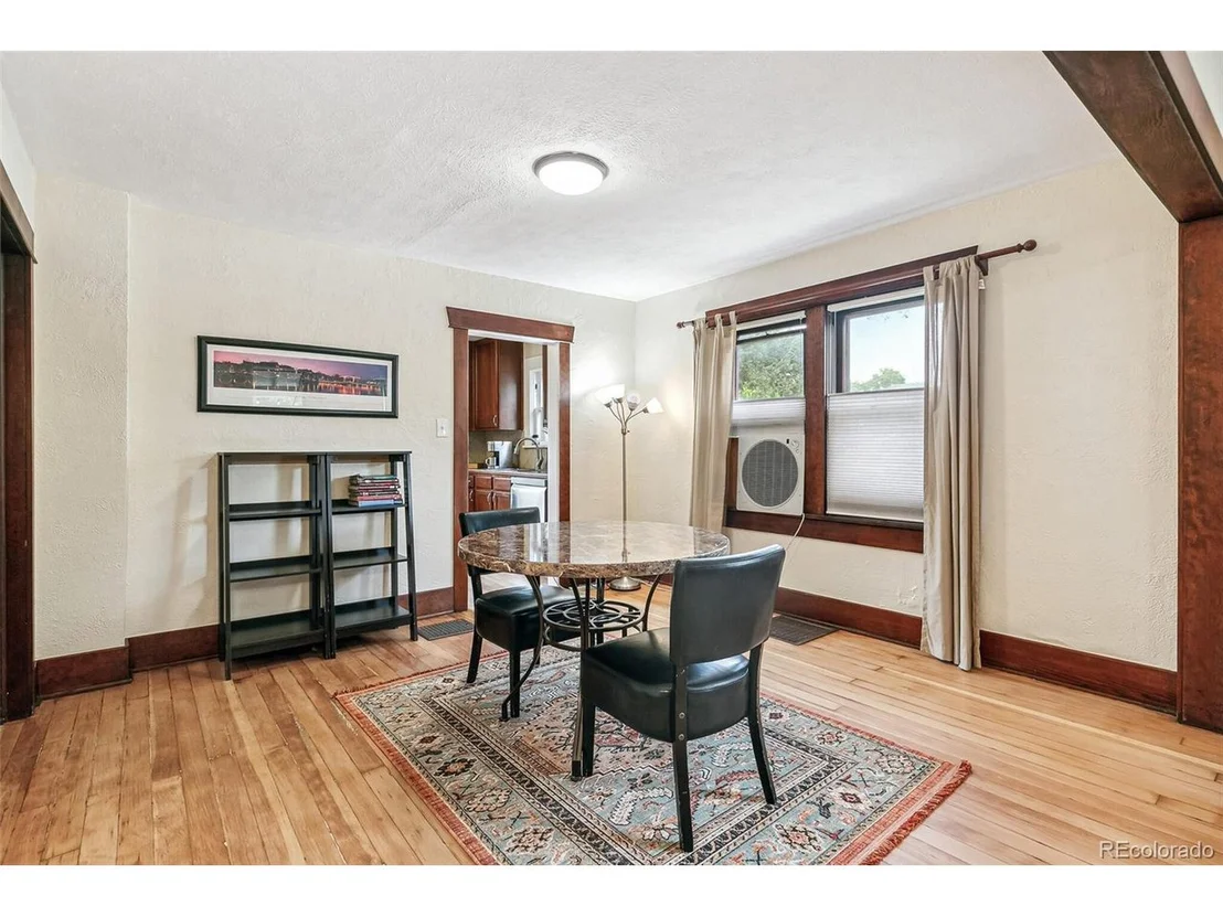 Photo of 2497 Depew St