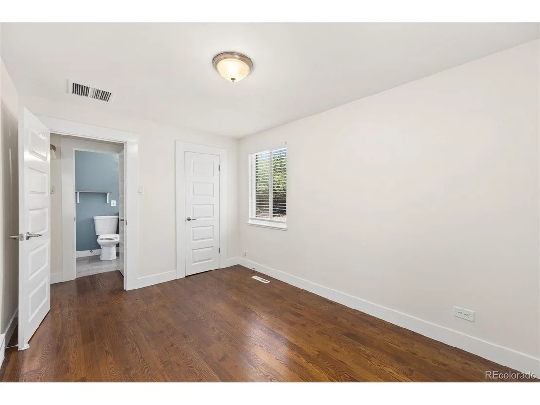 Photo of 170 Oneida St