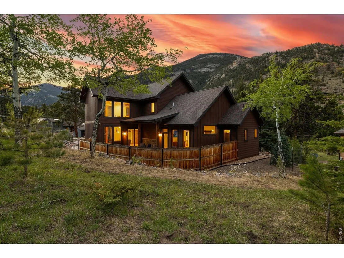Photo of 2742 Ypsilon Cir