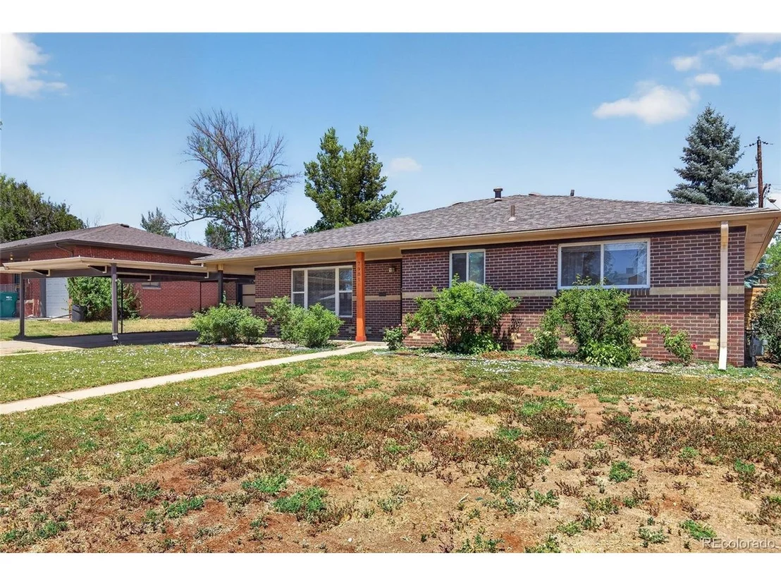 Photo of 7981 Robin Ln