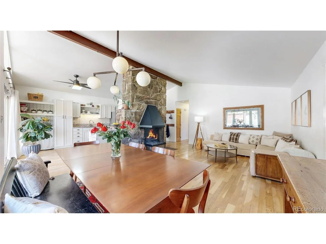 Photo of 27976 Lupine Dr