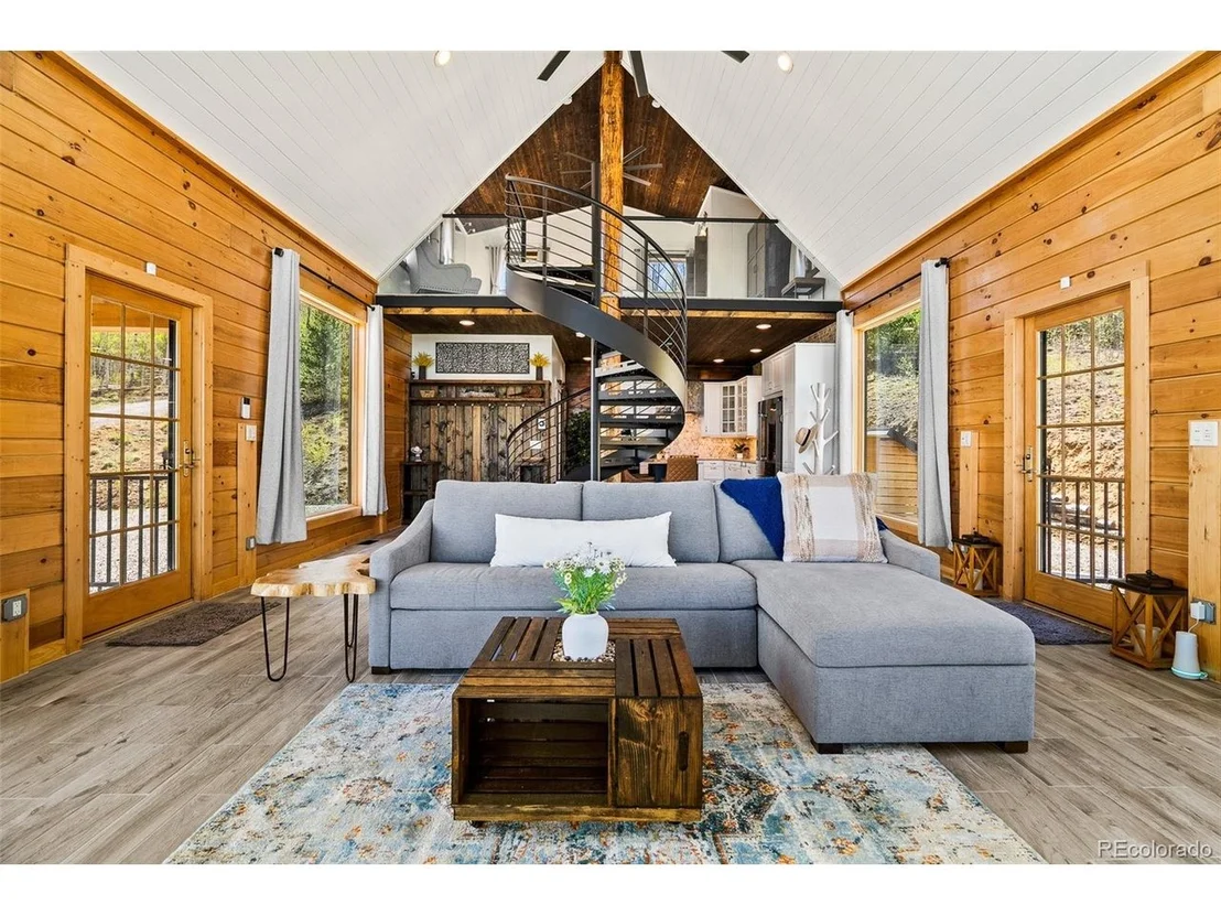 Photo of 1023 Mexican Ridge Cir