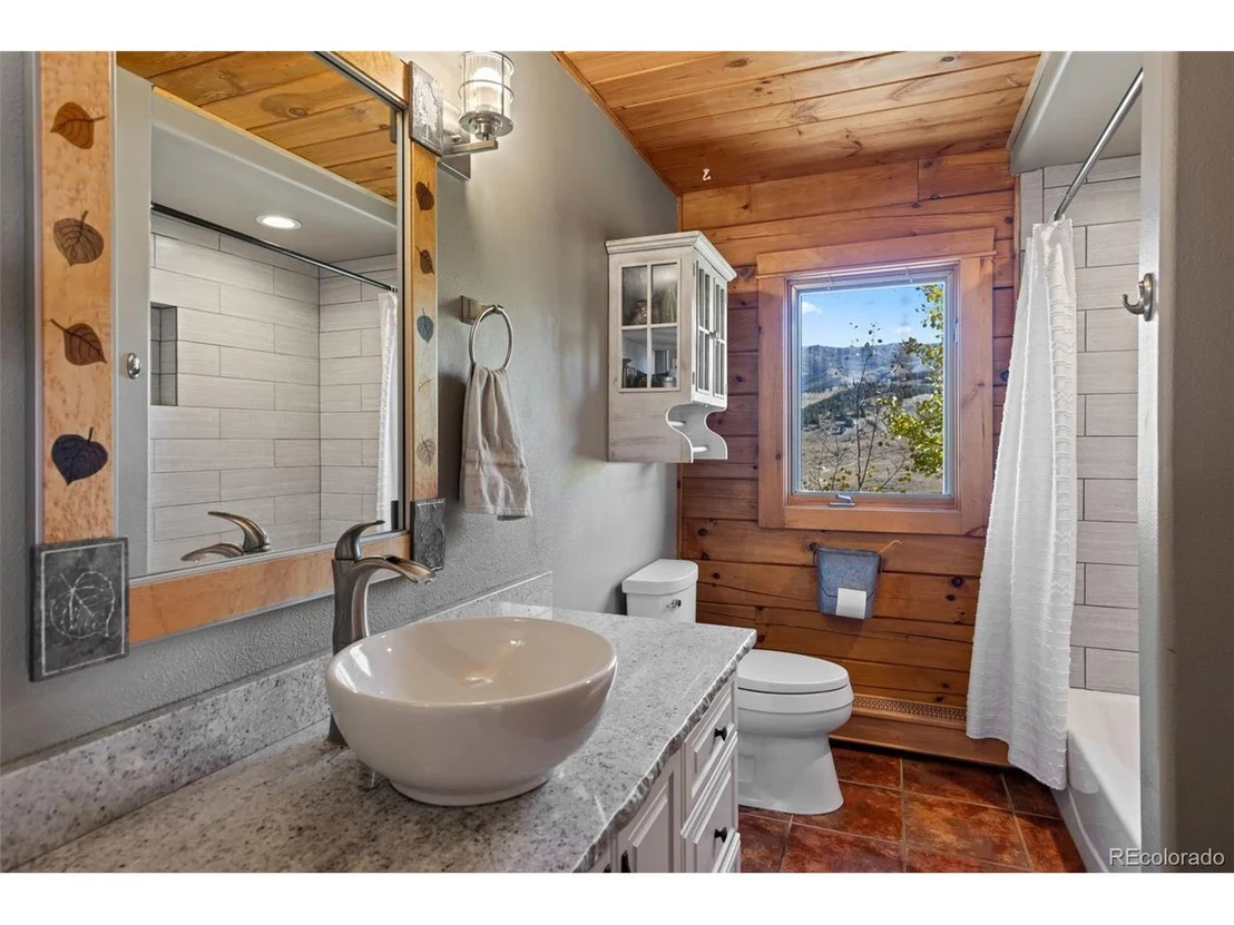 Photo of 496 Blue Ridge Rd