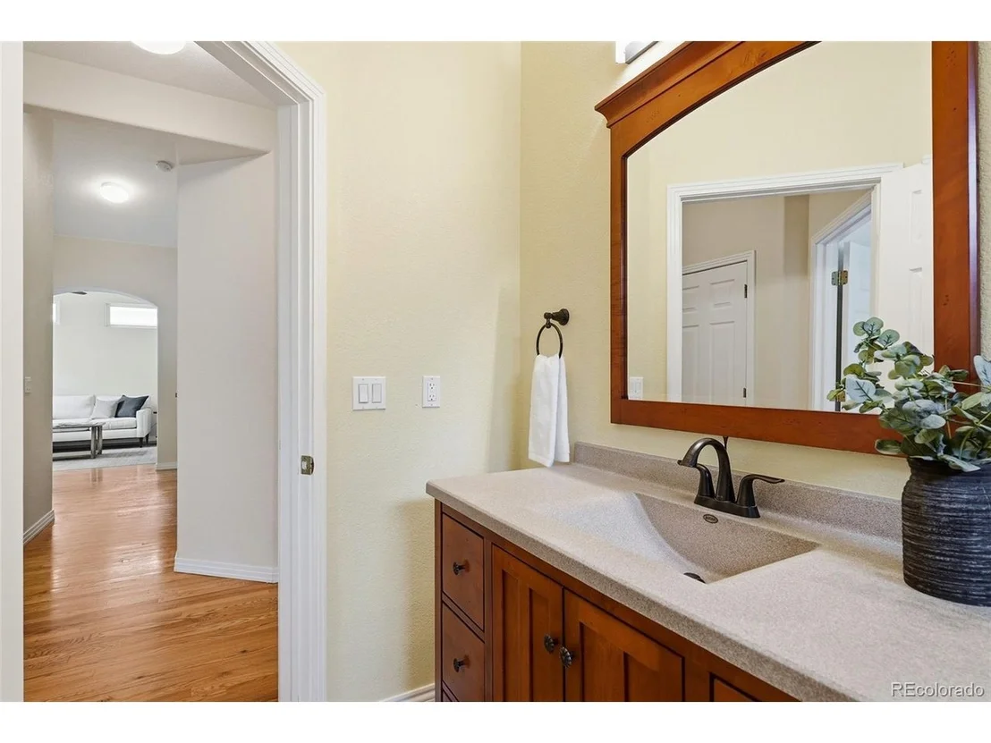 Photo of 1004 Boxelder Cir