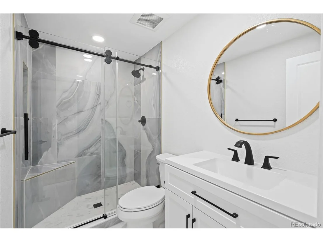 Photo of 6766 Zenobia Loop