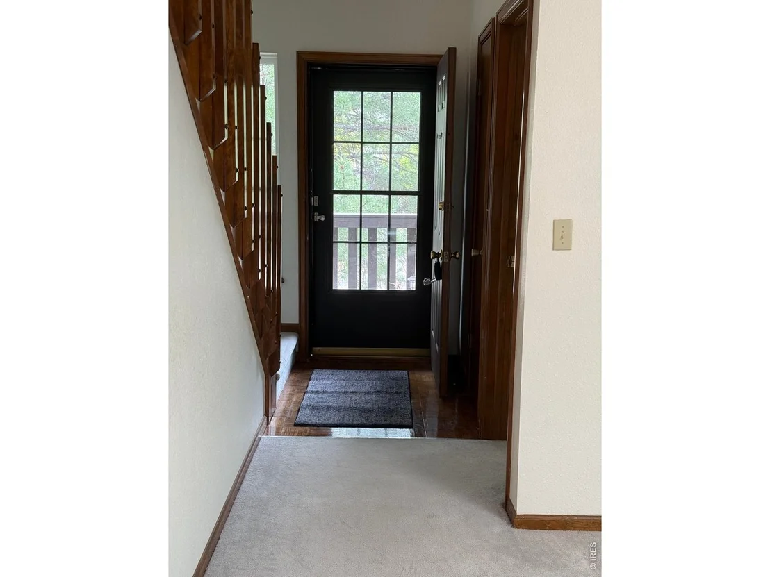 Photo of 6239 Willow Ln