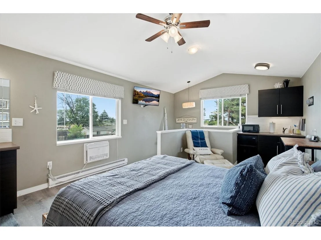 Photo of 7861 Robin Ln