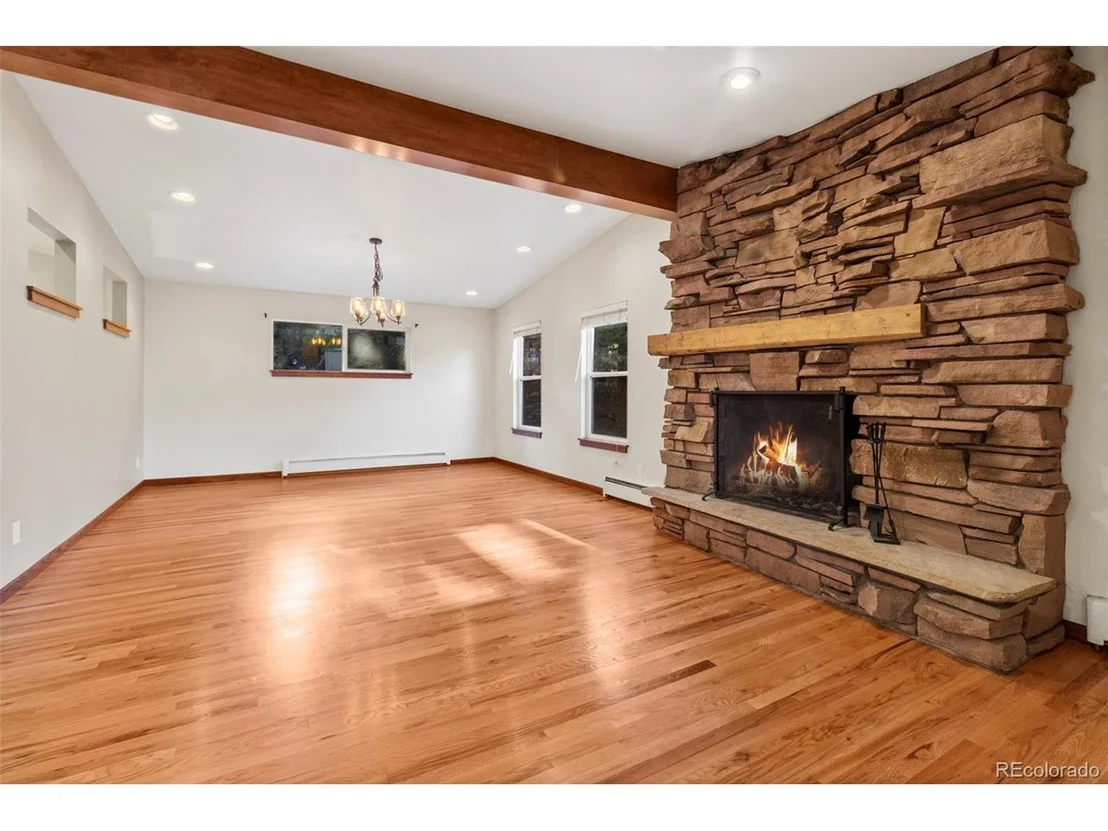 Photo of 28396 Clover Ln