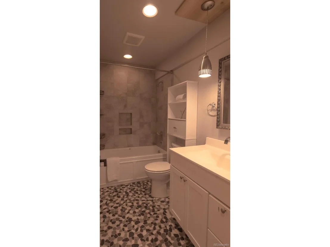 Photo of 511 Red Feather Rd