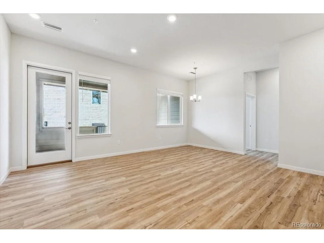 Photo of Unit 2106 at 485 Interlocken Blvd