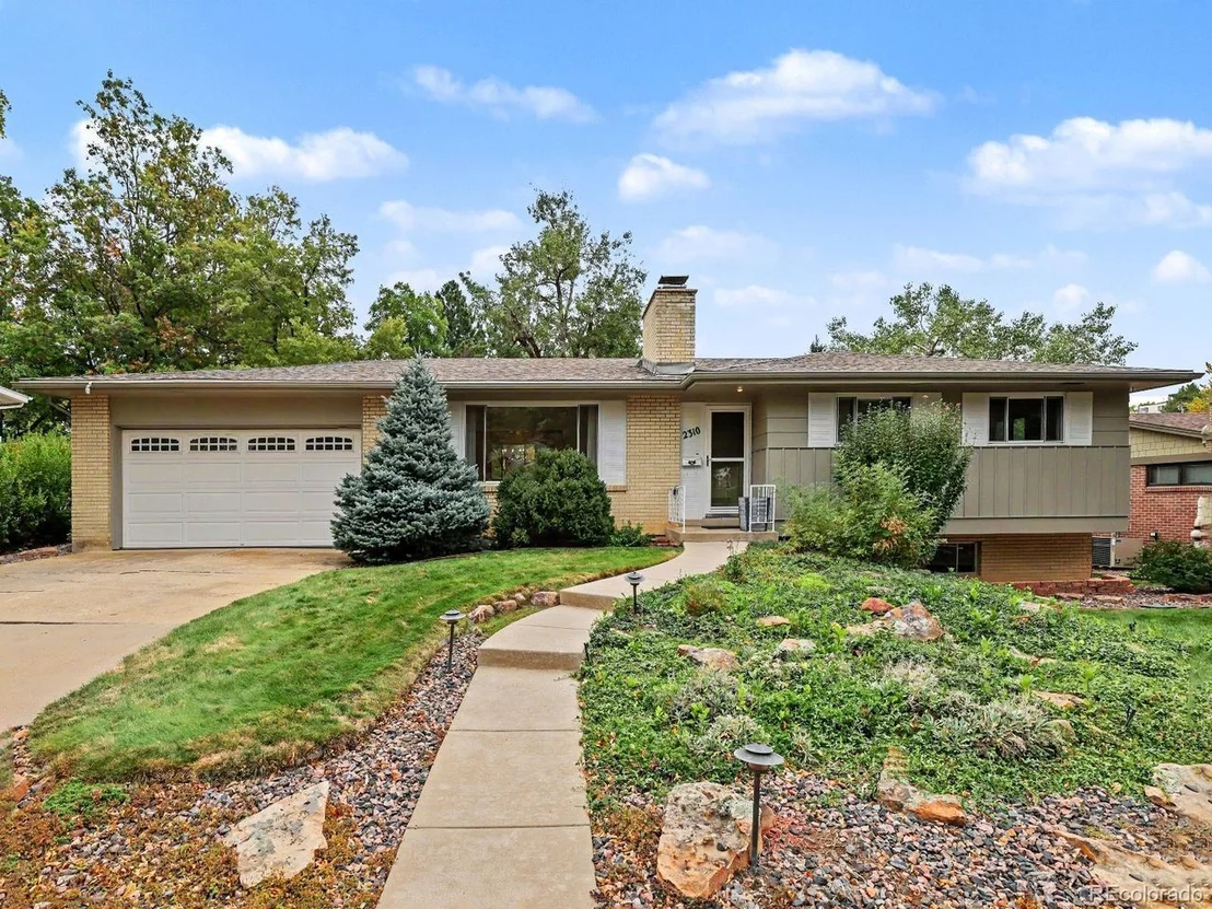 Photo of 2310 Kenwood Dr