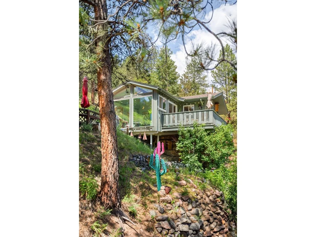 Photo of 1155 Wagonwheel Gap Rd