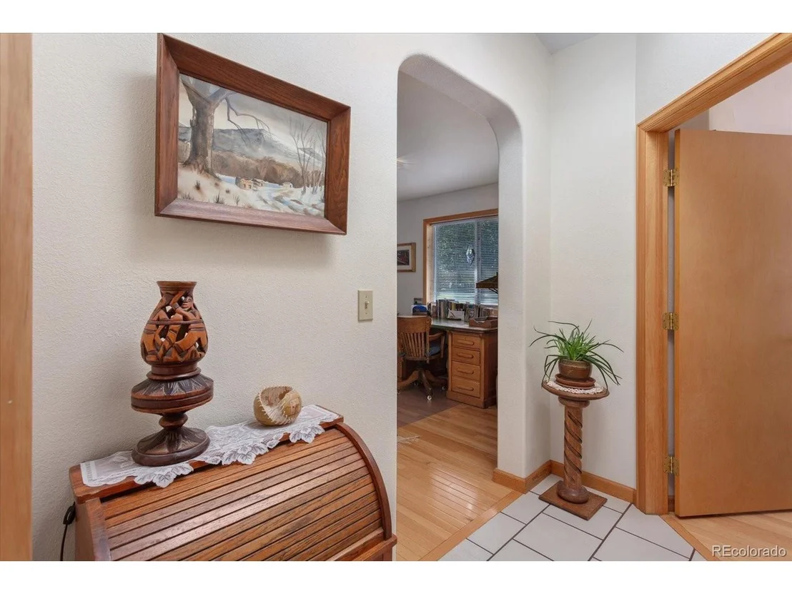 Photo of 1326 Angelview Cir