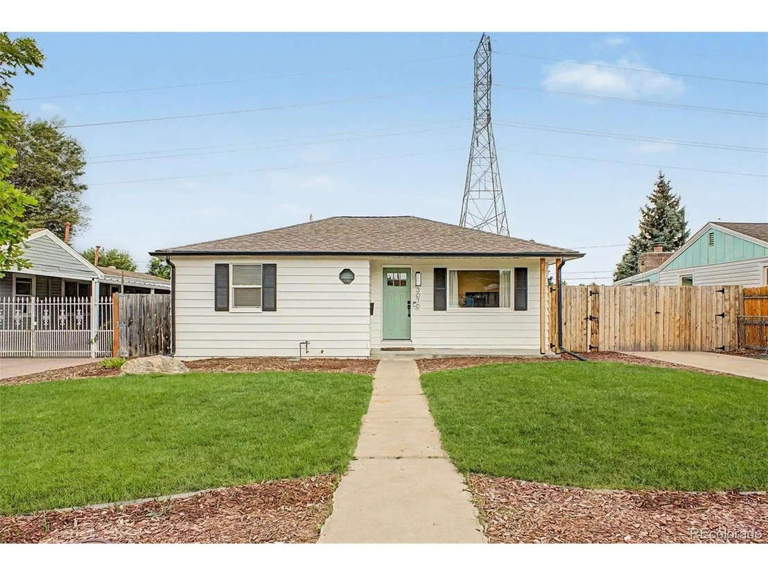 Photo of 3070 W Ford Pl