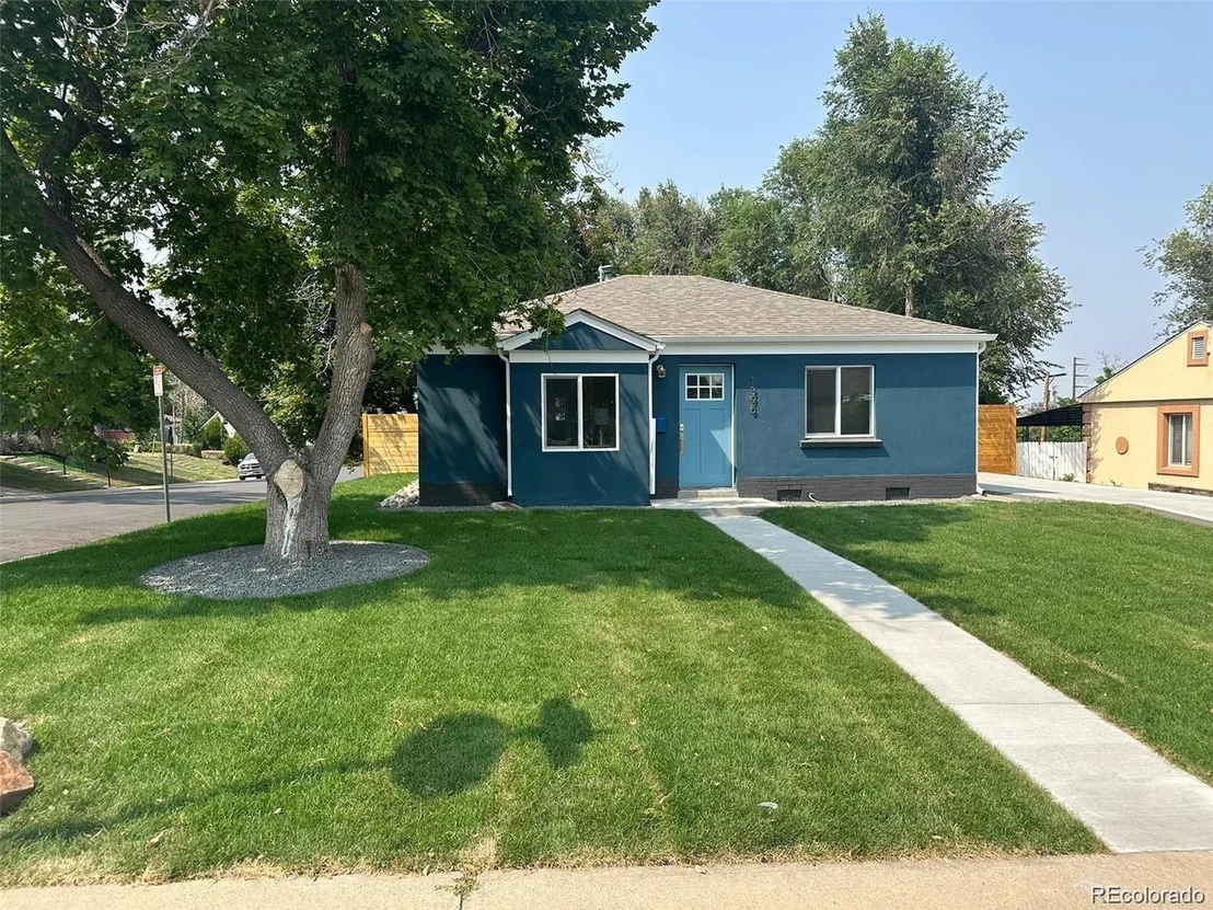 Photo of 1395 W Custer Pl