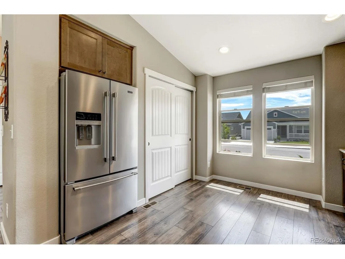 Photo of 2584 Lakes Edge Dr