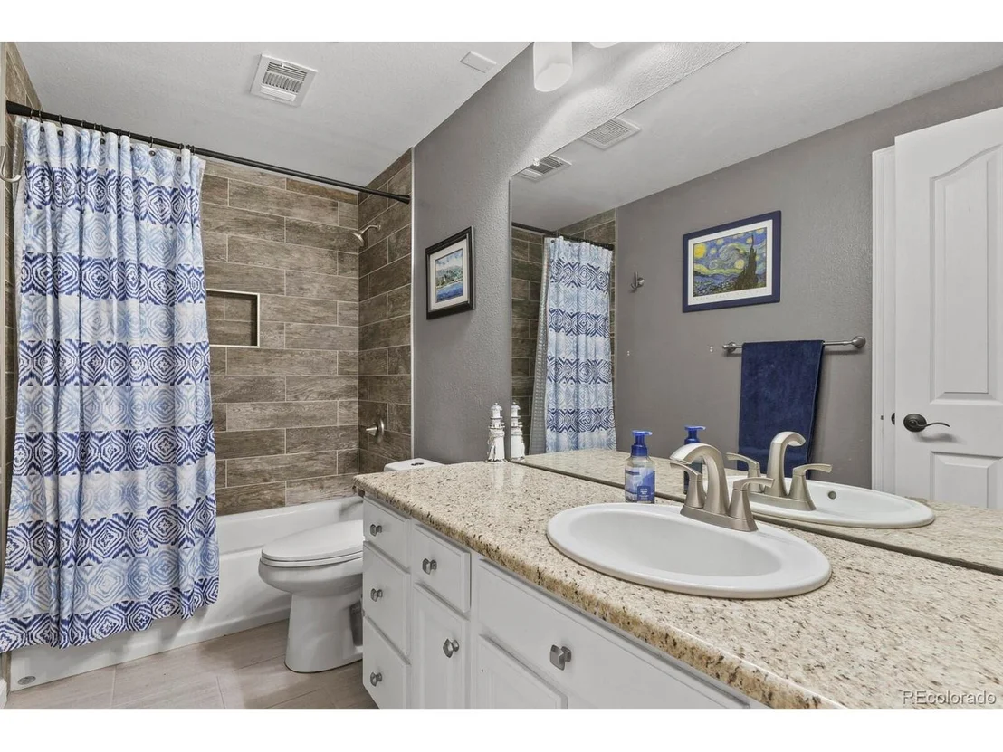 Photo of 21018 Saddleback Cir