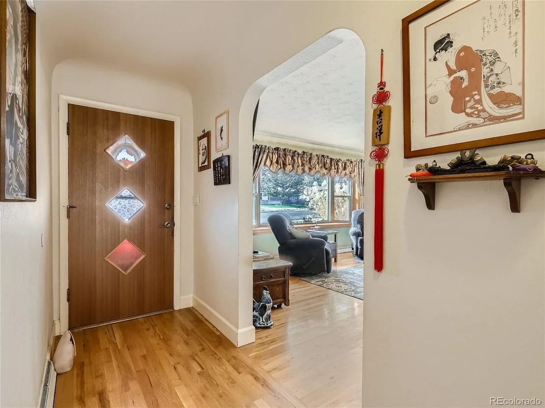 Photo of 2111 Glenfair Dr