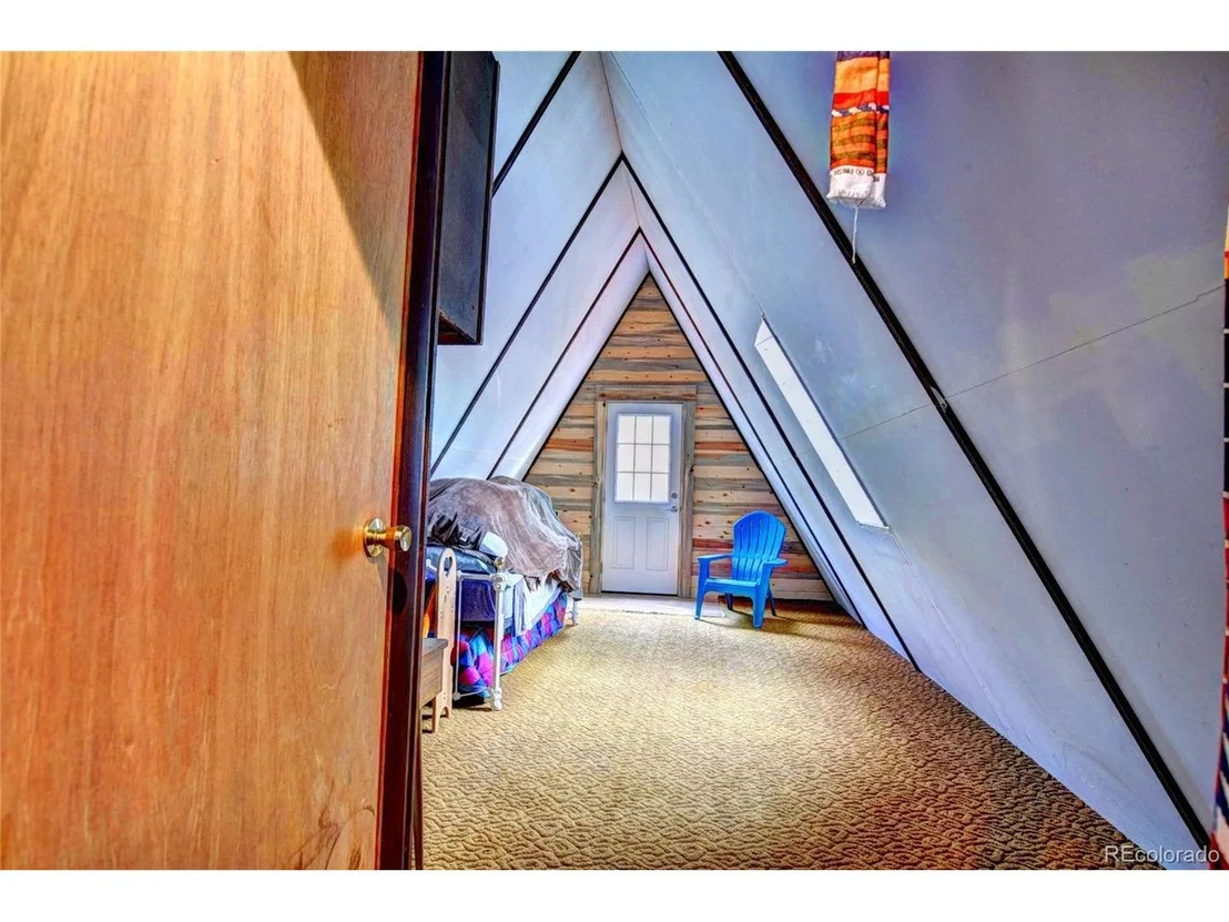 Photo of 567 Haida Rd