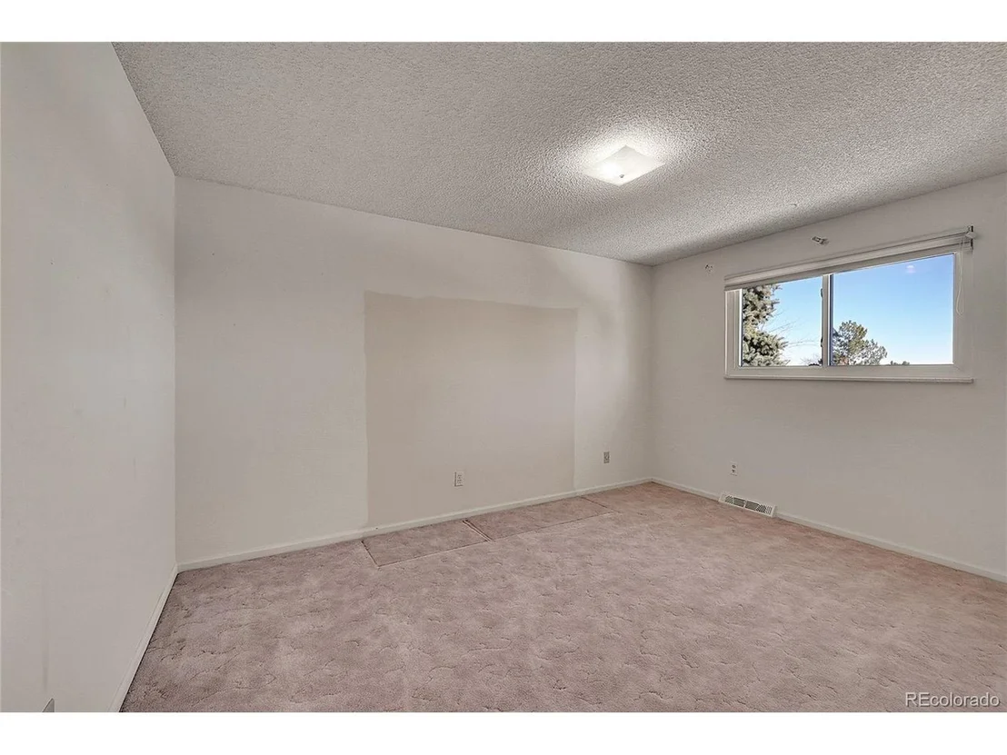 Photo of 13769 Omega Cir