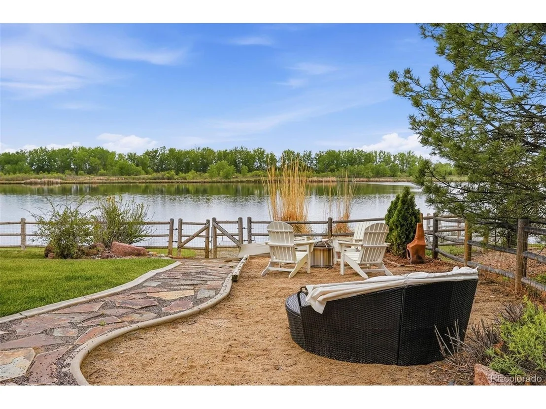 Photo of 1744 Edgewater Pl