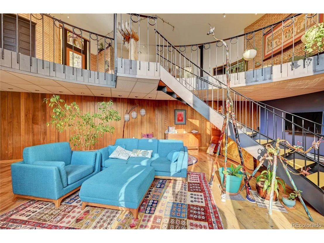 Photo of 218 Anemone Dr