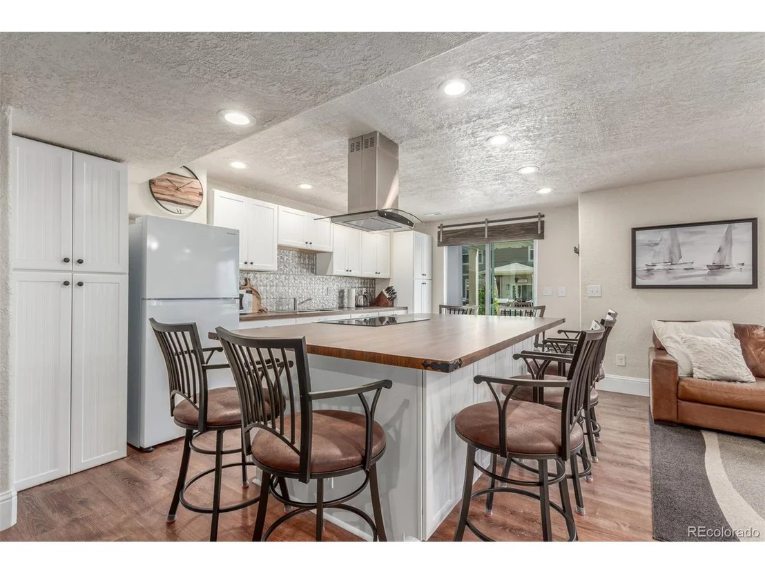 Photo of 5758 Echo Park Cir