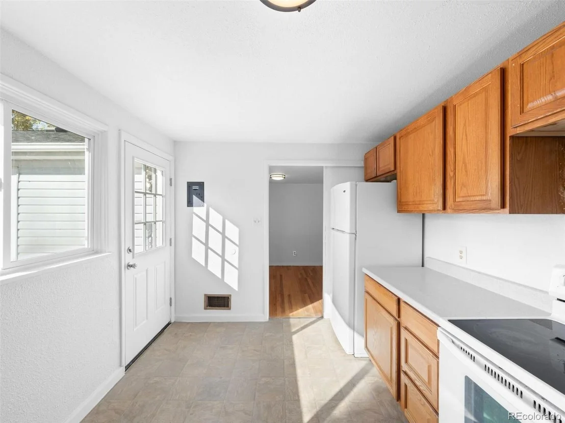 Photo of 727 Geneva St