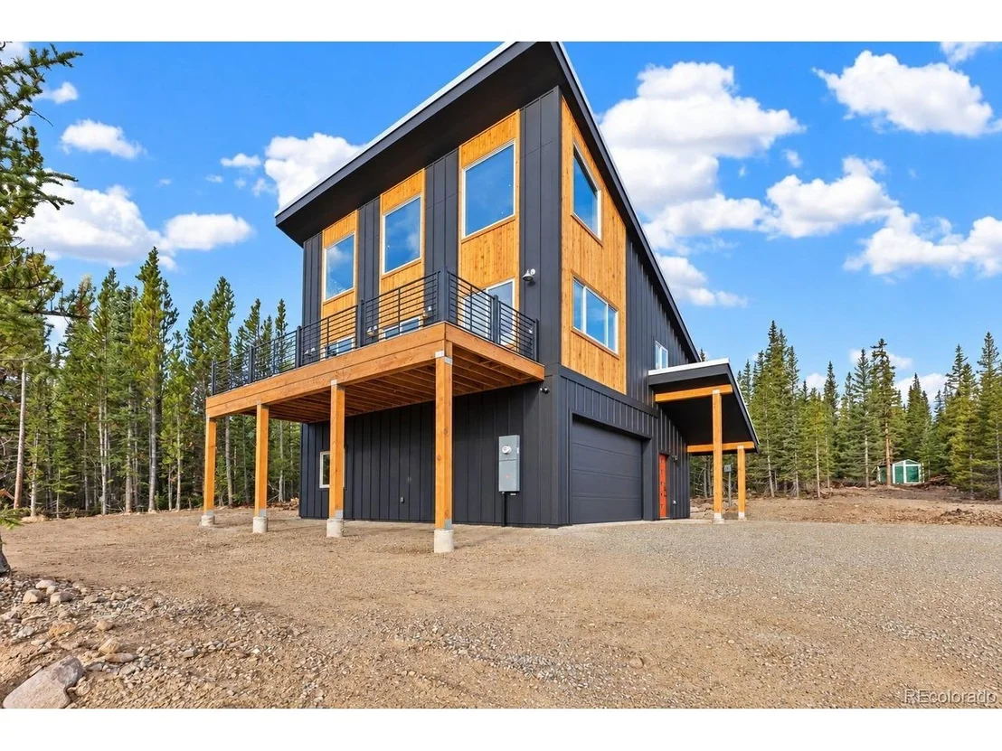 Photo of 385 Silverheels Pl