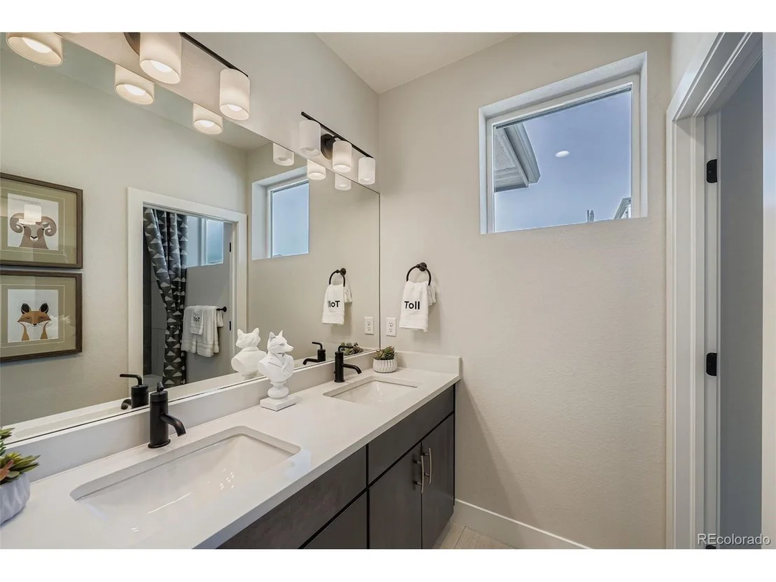 Photo of 720 Promenade Dr
