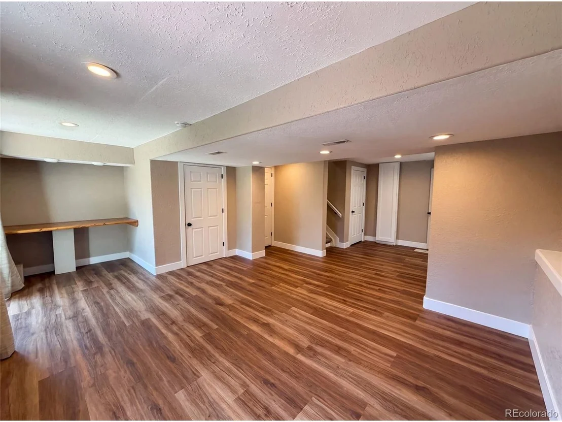 Photo of 9624 Crosspointe Dr