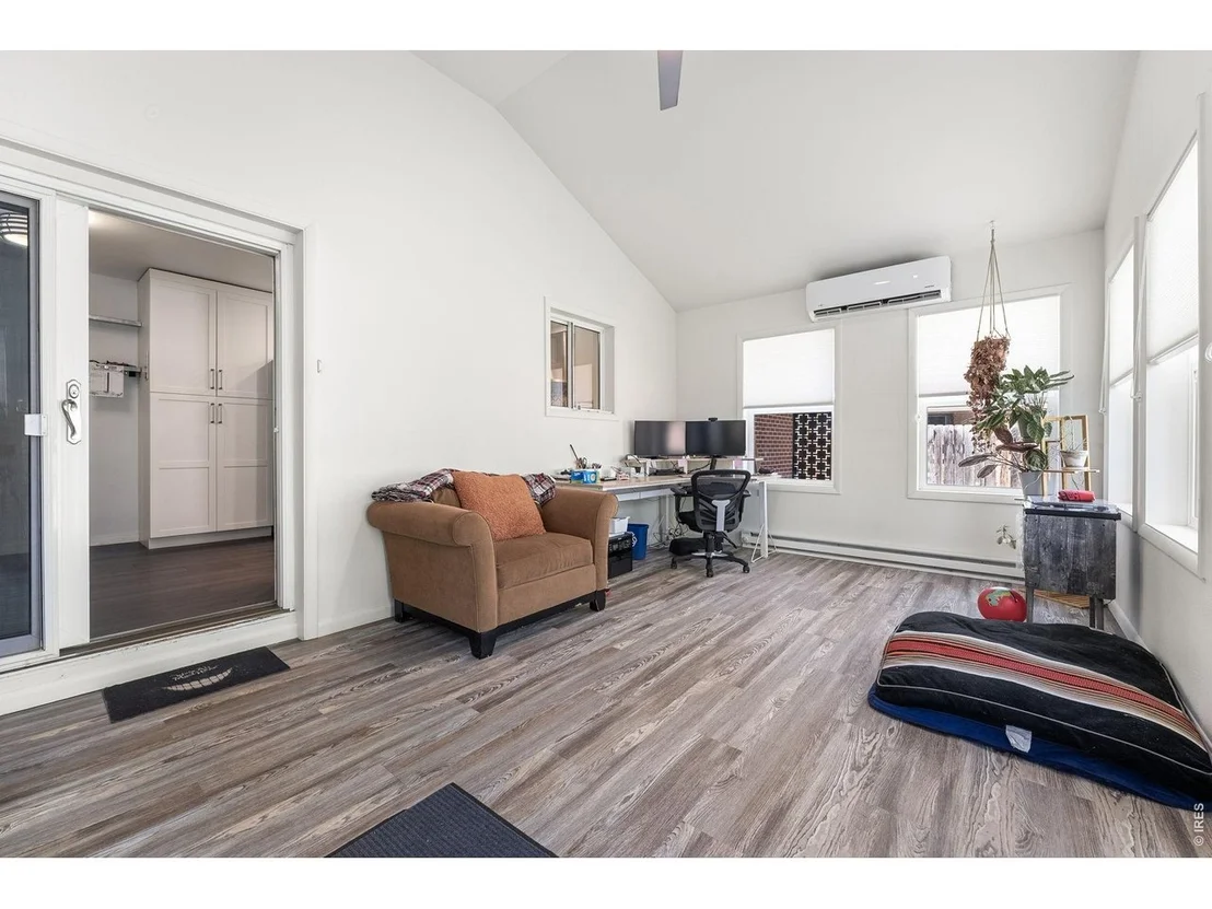 Photo of 1616 Smith Pl