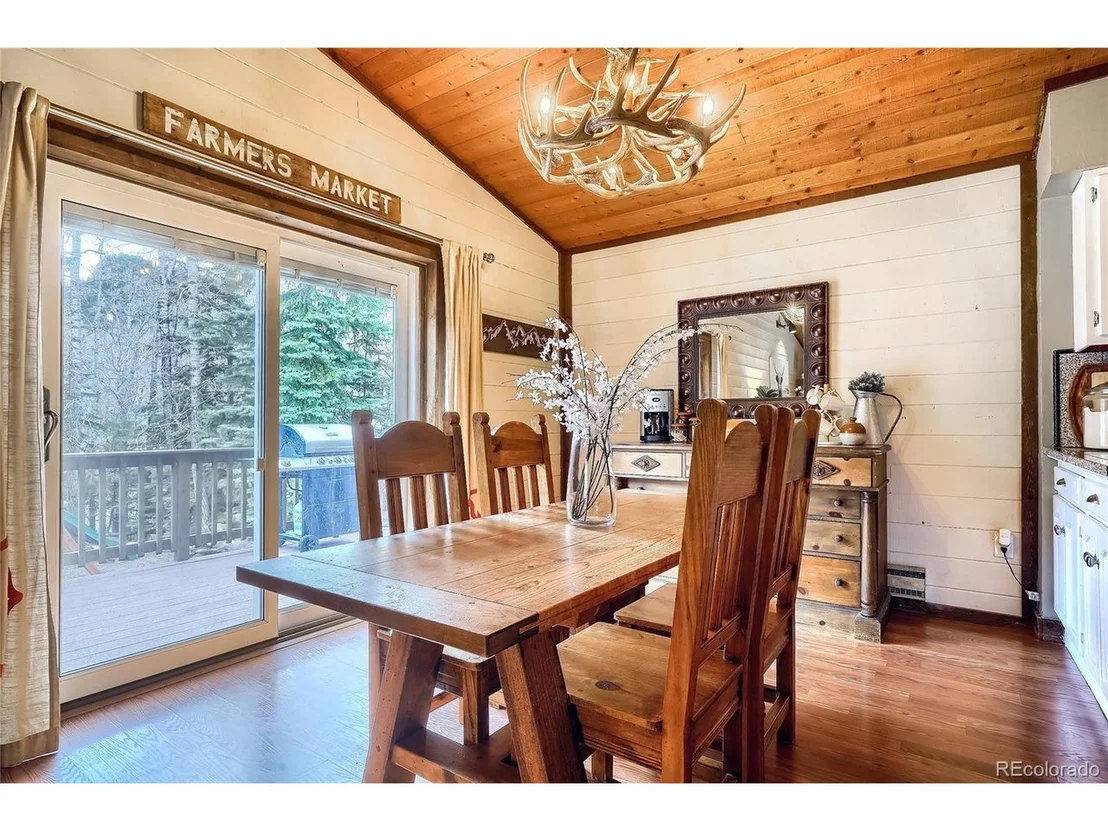 Photo of 123 Silver Lakes Dr