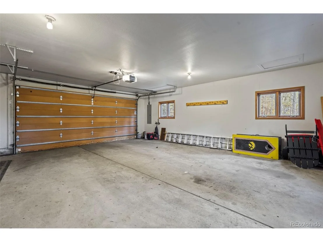 Photo of 395 Black Hawk Cir