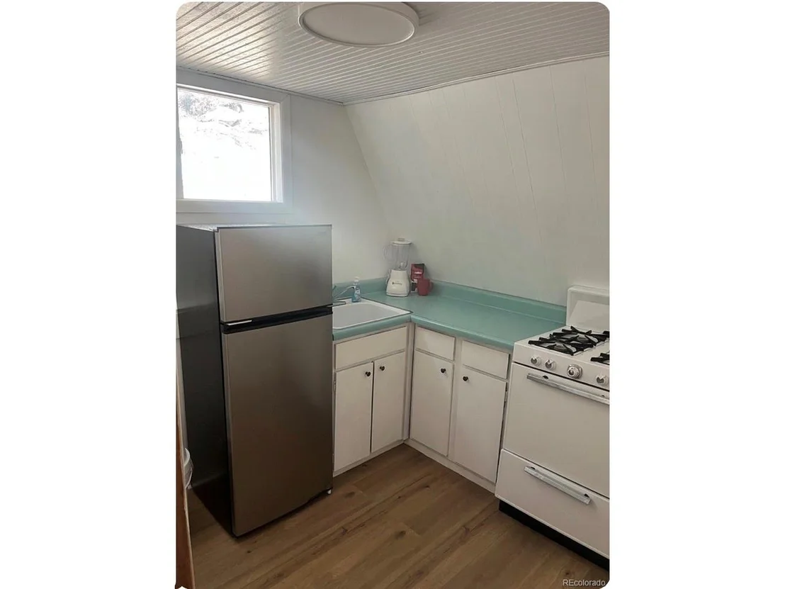 Photo of 2140 Sinton Rd